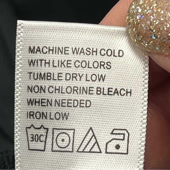 Tail Womens Coletta Dress Racerback Pleated Hem Size Medium Black Athletic NEW - Picture 5 of 13